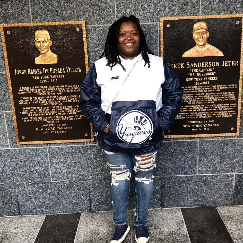 Meet your Posher, Loriel